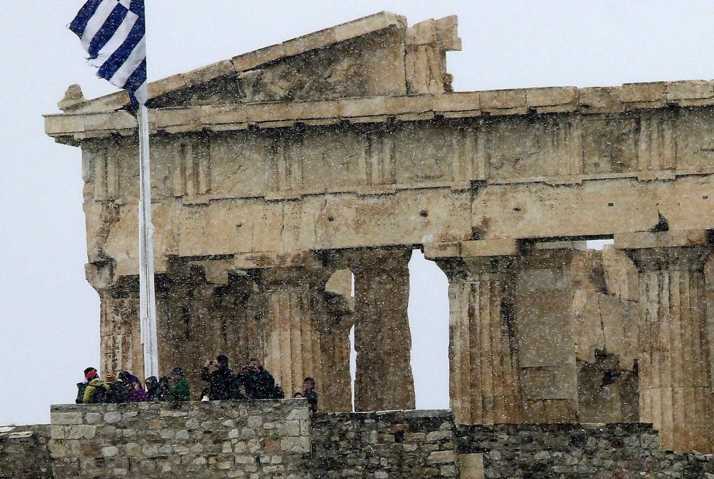 Politico: Εξοδος από τα μνημόνια μόνο κατ’ όνομα για την Ελλάδα