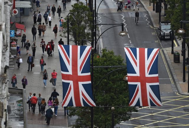 Η Βίβιαν Στερν για τις σπουδές στη Βρετανία ενόψει Brexit