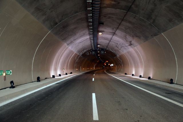 Τάζουν και μειώσεις διά της πλαγίας οδού