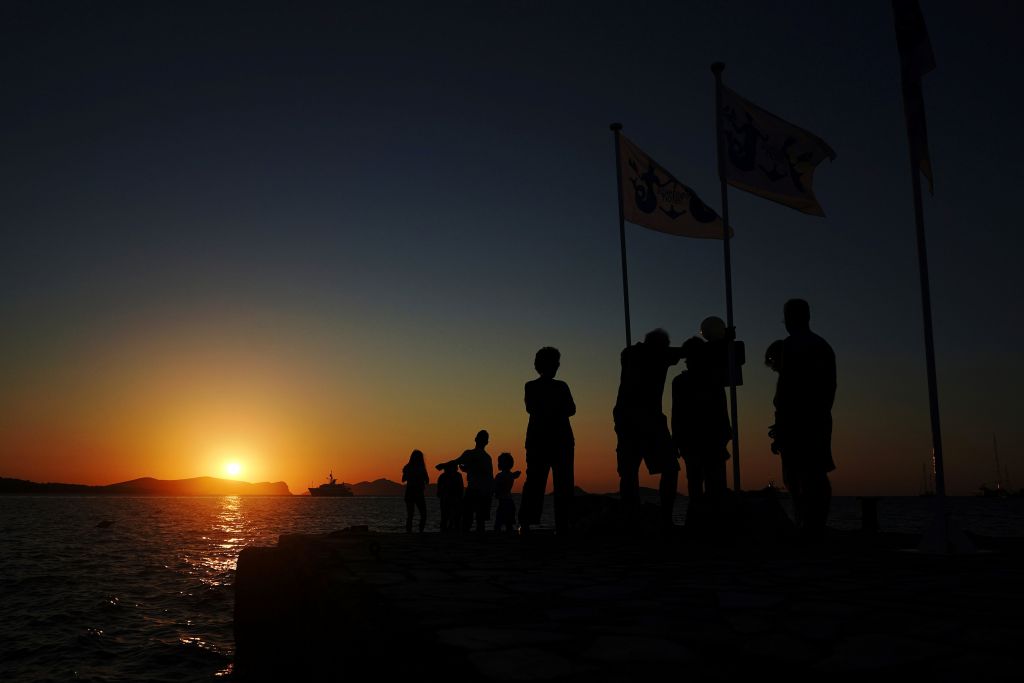 Κοντινοί προορισμοί από την Αθήνα για μικρές καλοκαιρινές αποδράσεις