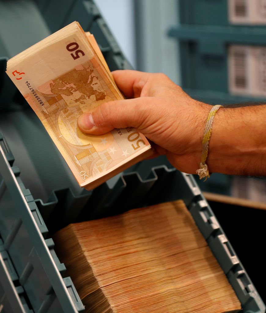 Η γενιά των 1.160 ευρώ μας προέκυψε σύμφωνα με τον ΕΦΚΑ