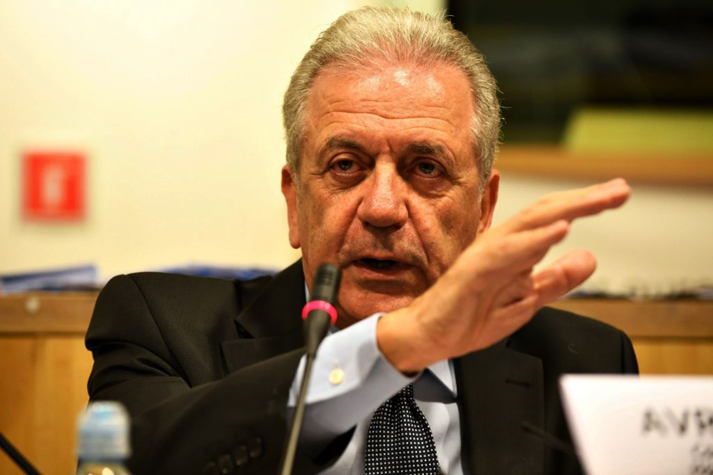 Υπόμνημα Αβραμόπουλου: Οι σκευωροί προσπαθούν να διασωθούν