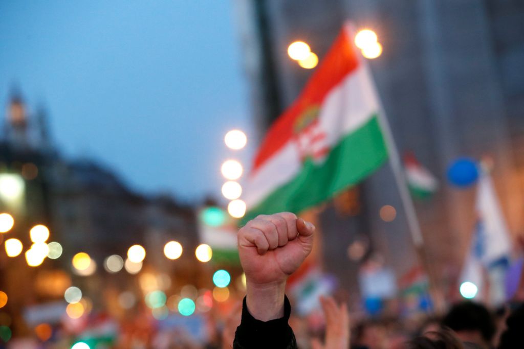 Ουγγαρία: Προς αναθεώρηση Συντάγματος για αποκλεισμό μεταναστών