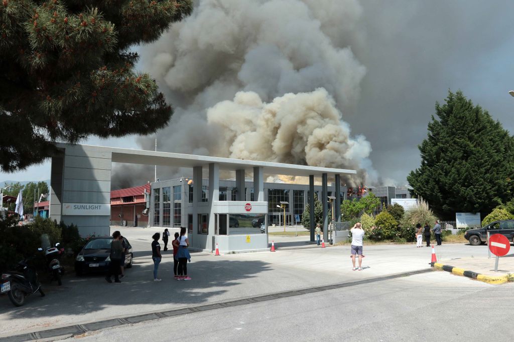 Ξάνθη: Κλειστά για δύο μέρες τα σχολεία μετά την πυρκαγιά σε εργοστάσιο