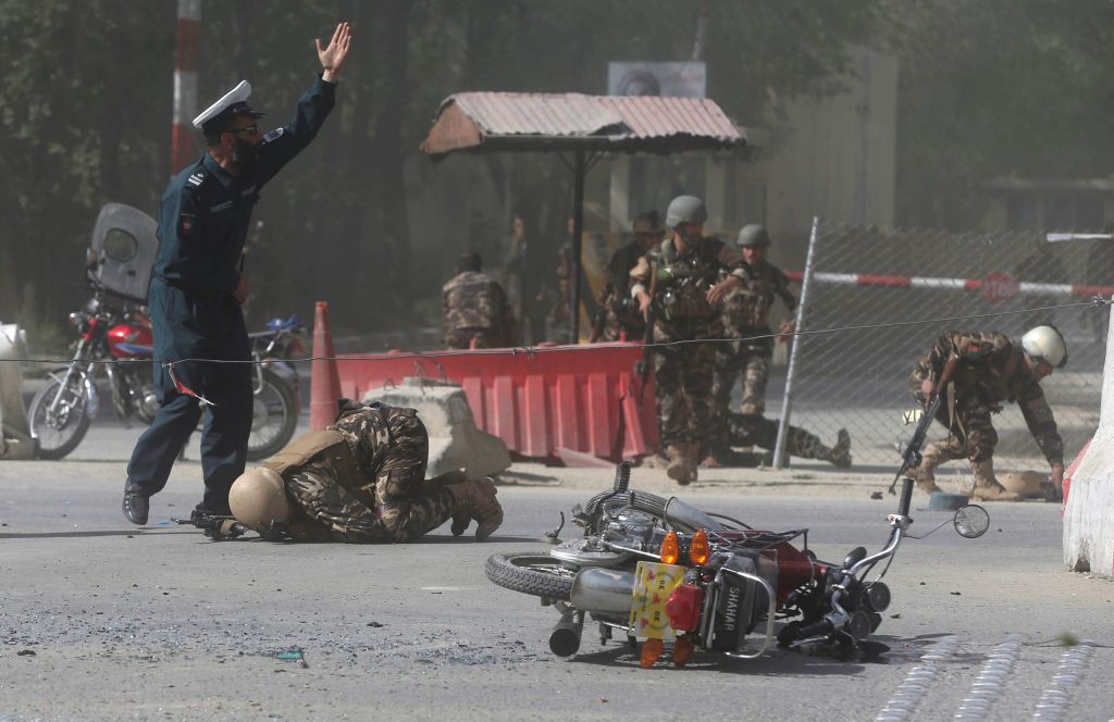 Τρεις ισχυρές εκρήξεις στην Καμπούλ – Το ΙΚ ανέλαβε την ευθύνη