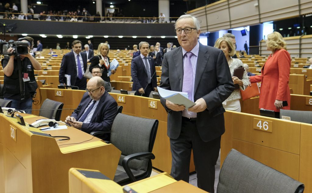 Προϋπολογισμό 1,135 τρισ. ευρώ προτείνει η Κομισιόν για την ΕΕ