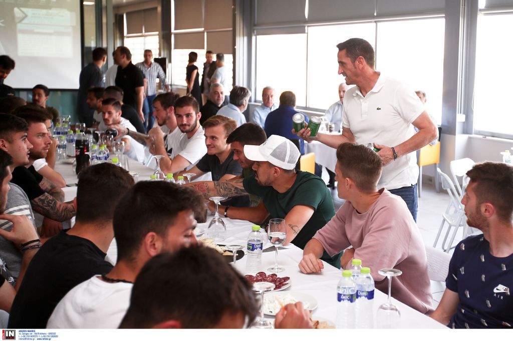 ΑΕΚ: Συστάσεις και γεύμα ενόψει τελικού