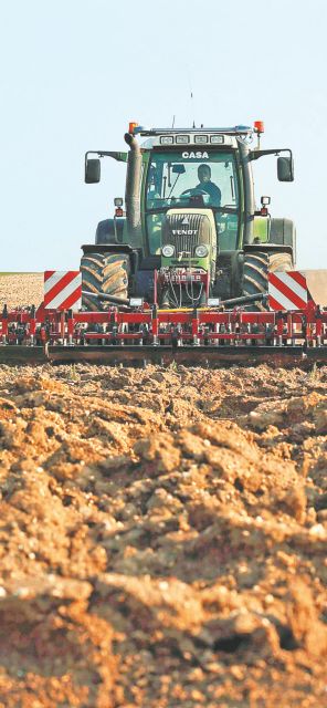 Μπαίνουν και οι αγρότες στις 120 δόσεις