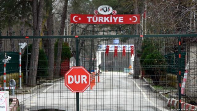 Der Standard: Μήνυμα στον Ερντογάν η απελευθέρωση του τούρκου εργάτη