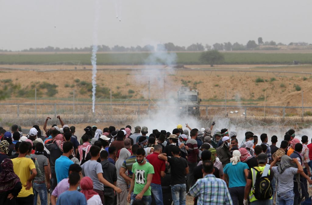 Δακρυγόνα και πραγματικά πυρά εναντίον παλαιστίνιων διαδηλωτών