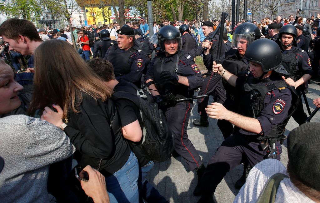 Ρωσία: Διαδηλώσεις κατά του Πούτιν – Πάνω από 1.000 συλλήψεις