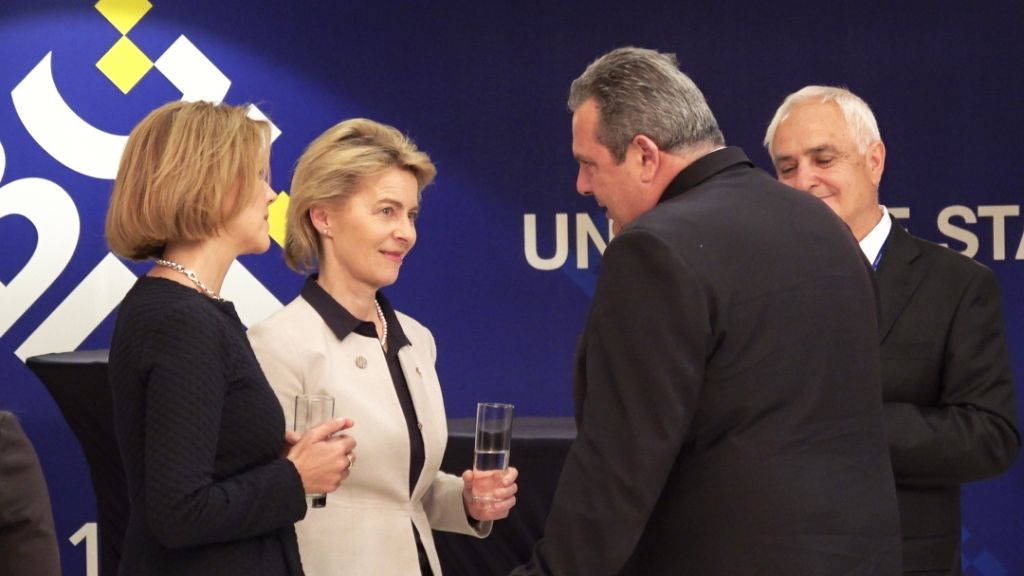 Καμμένος: Ομηροι 66 μέρες στην Τουρκία οι δύο Ελληνες στρατιωτικοί