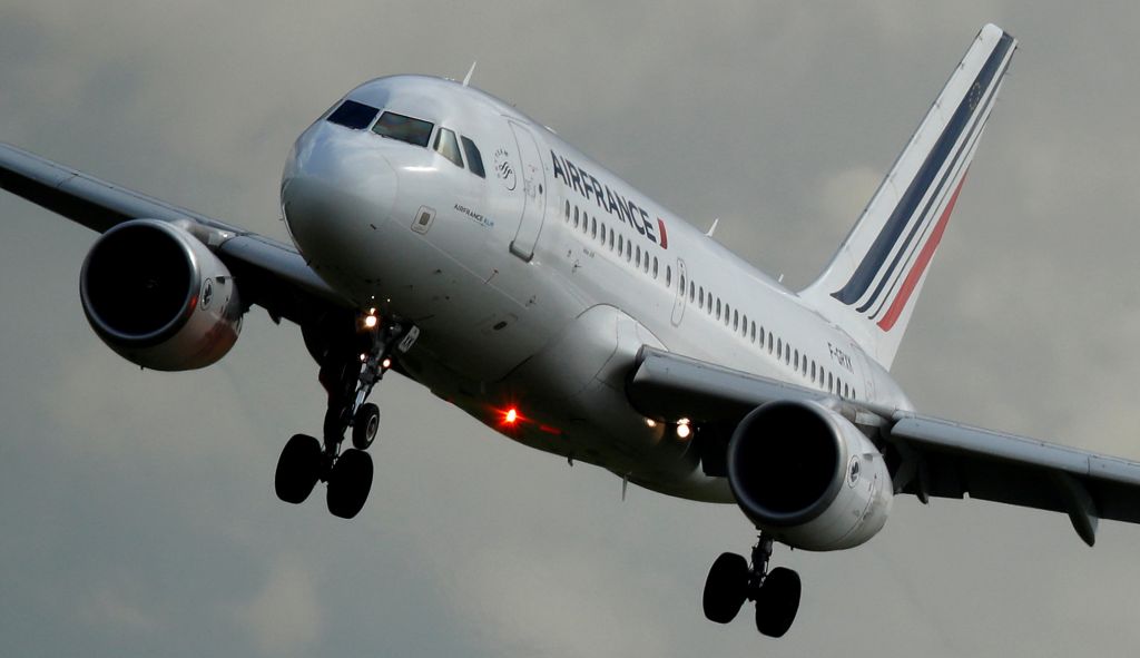 Γαλλία: Σκληραίνει η κόντρα κυβέρνησης – Air France