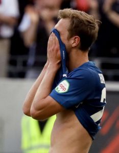 Ψάχνει θαύμα το Αμβούργο