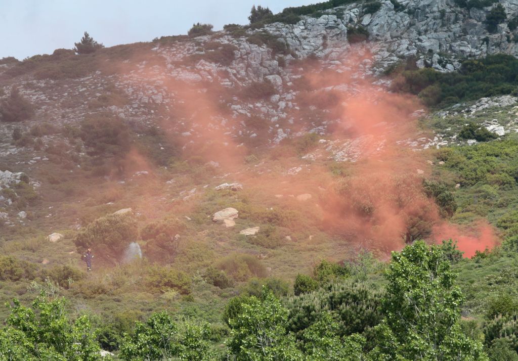 Εντυπωσιακή άσκηση δασοπυρόσβεσης στην Πεντέλη (βίντεο)