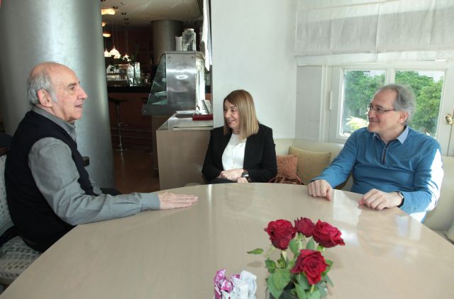 «Ο παλιός κόσμος πεθαίνει, ο νέος κόσμος πασχίζει να γεννηθεί»