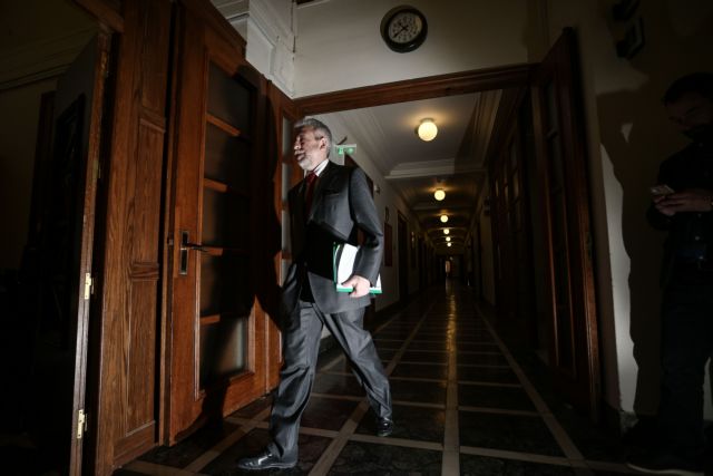 450 αποφυλακίσεις κρατουμένων τον μήνα