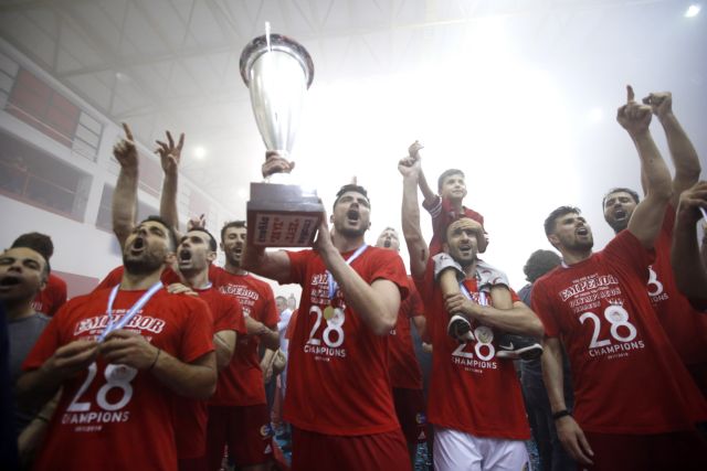 Πρώτος και αήττητος