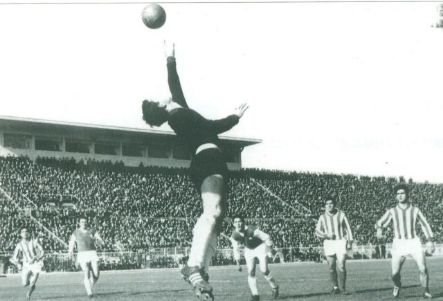 Κύπελλα κερδισμένα στα χαρτιά