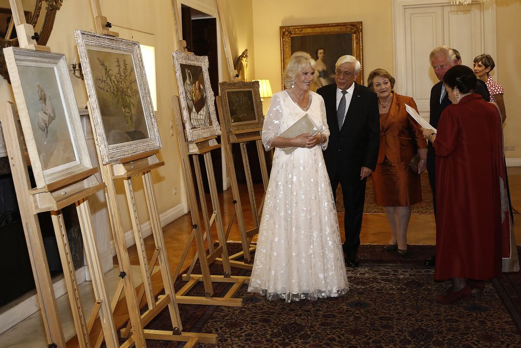 Οι «πιπεράτες» λεπτομέρειες της δεξίωσης για τον Κάρολο και την Καμίλα