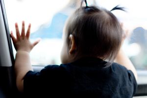 Παιδί στο αυτοκίνητο: Οδηγίες που σώζουν ζωές