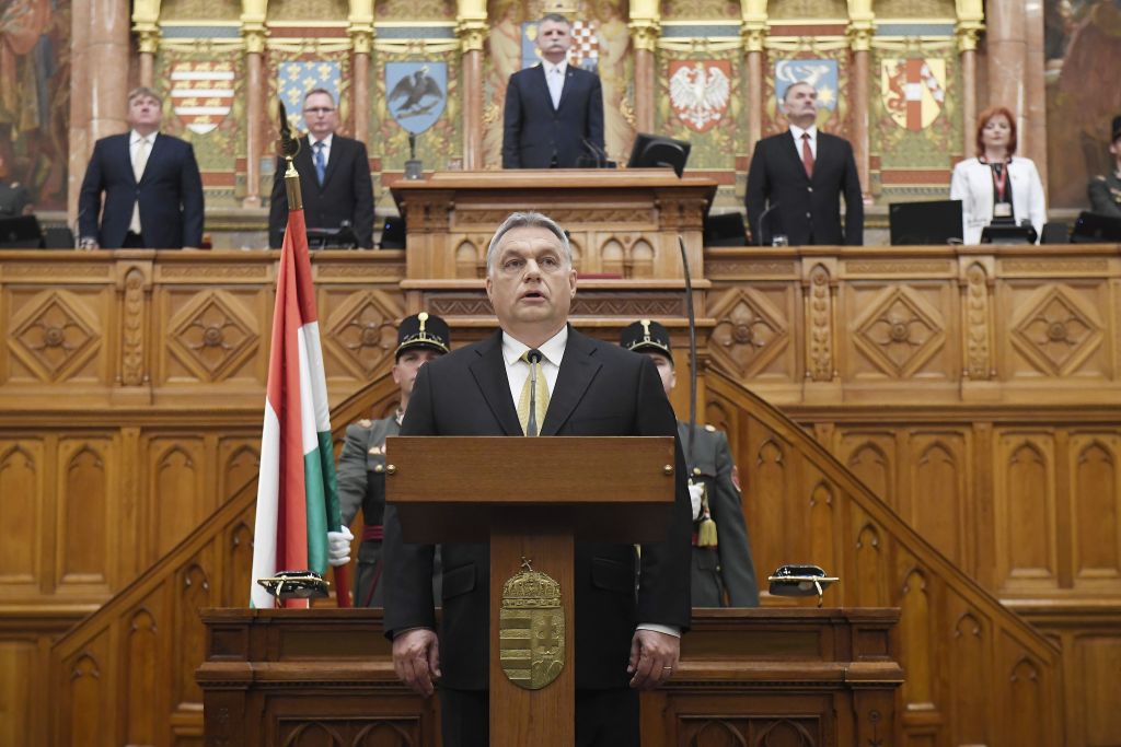 Ορμπαν: Θα υπερασπιστώ τις χριστιανικές αξίες του έθνους μου