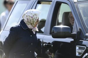 Σε ιππική επίδειξη πήγε ο πρίγκιπας Φίλιππος μετά την εγχείρηση