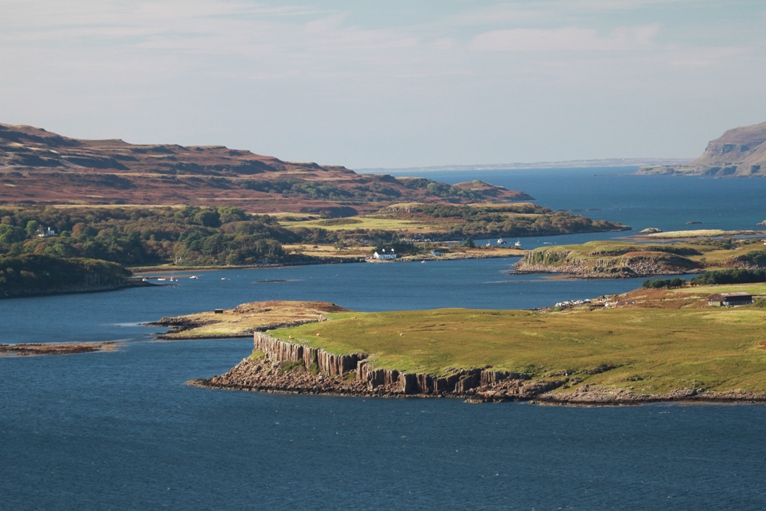 Ντόπιοι αγόρασαν το νησί τους αποκλείοντας ξένους μεγιστάνες