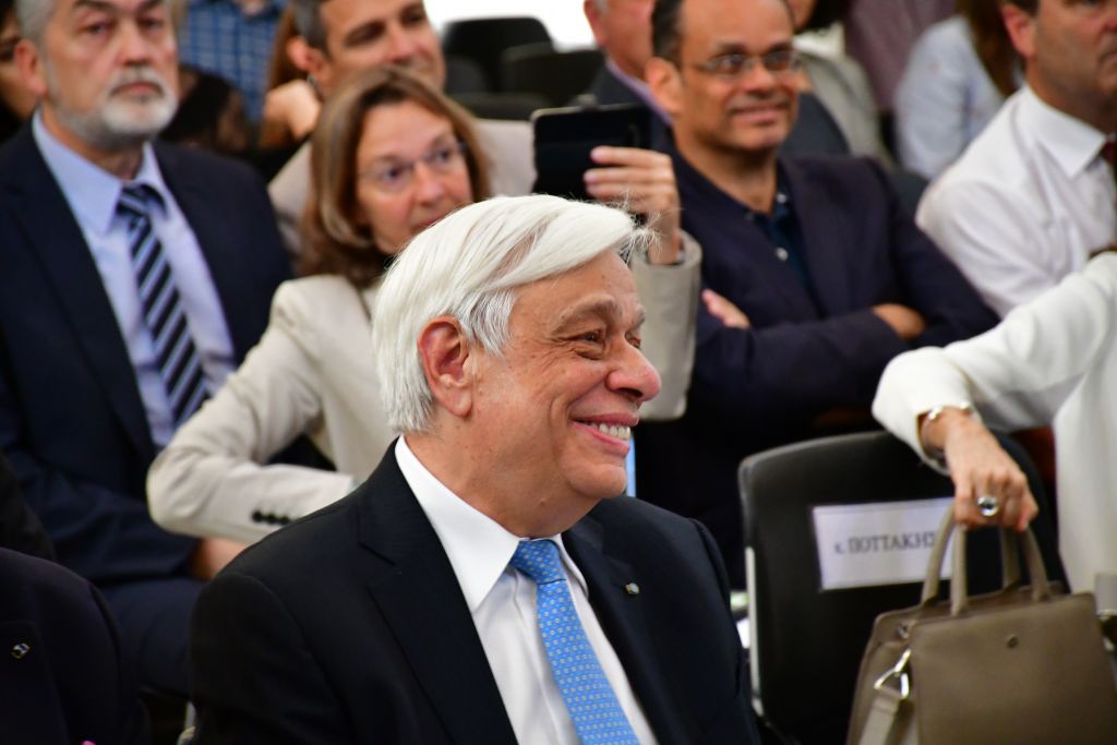 Παυλόπουλος: Ο ακραίος νεοφιλελευθερισμός υποσκάπτει τη Δημοκρατία