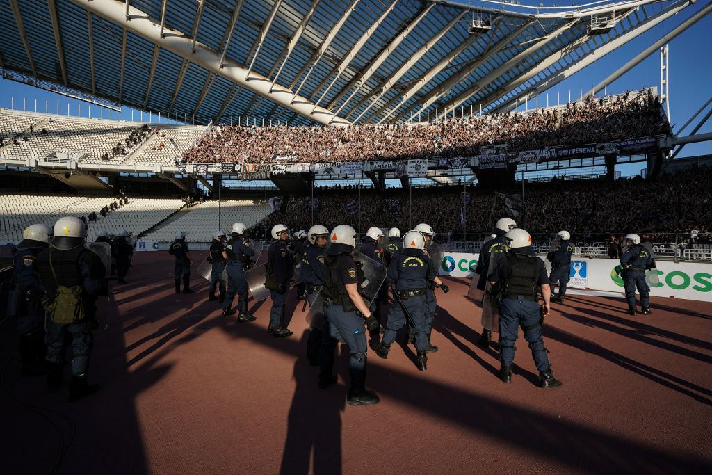 Επεισόδια και χρήση χημικών και μετά τη λήξη του τελικού