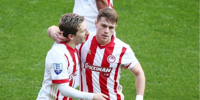 Με σκαρί ελληνικό