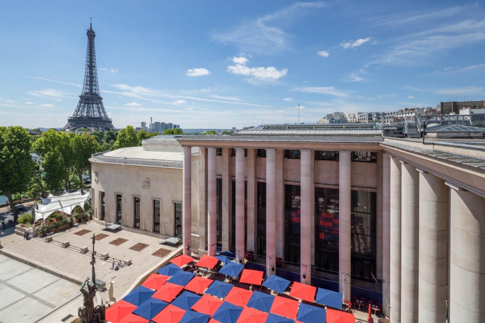 Γκαλερί στο Παρίσι ανοίγει τις πόρτες της στους γυμνιστές