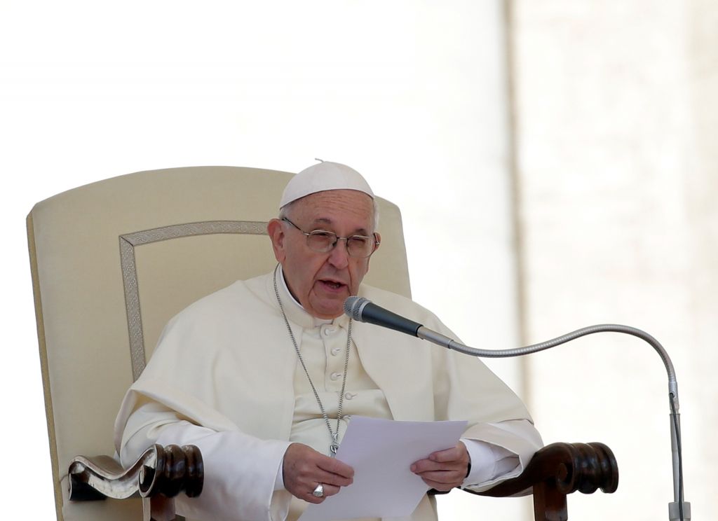 Εκκληση για διάλογο απηύθυνε ο Πάπας