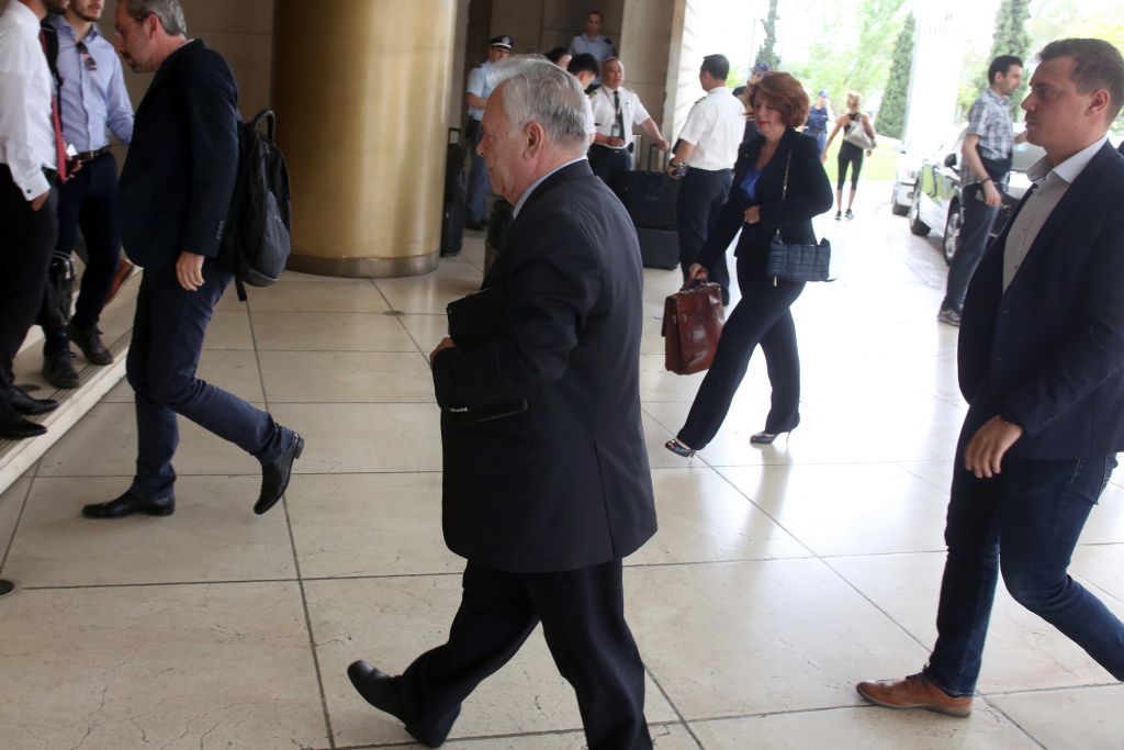 Τι θα συζητήσουν την Πέμπτη με τους θεσμούς οι υπουργοί