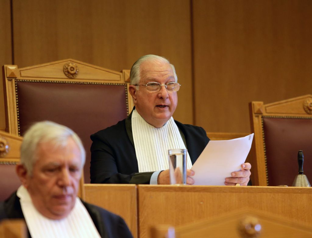 Bomshell resignation of Council of State President Sakellariou