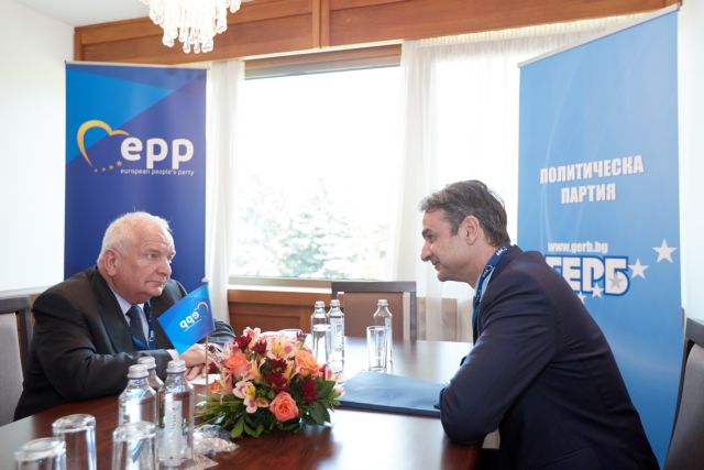 Συνάντηση Μητσοτάκη – Ντολ στη Σόφια