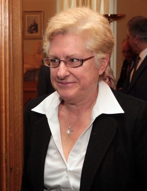 Η μάχη της διαδοχής