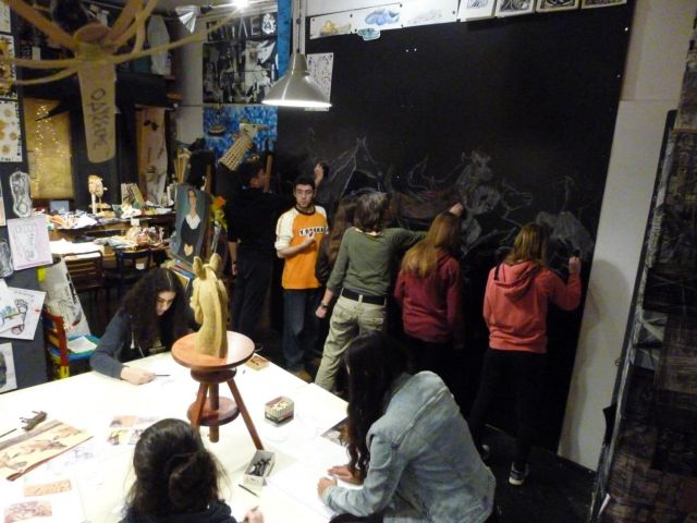 Μπλε τελείαΠαυσανίου 8 και Ηρώνδα 16