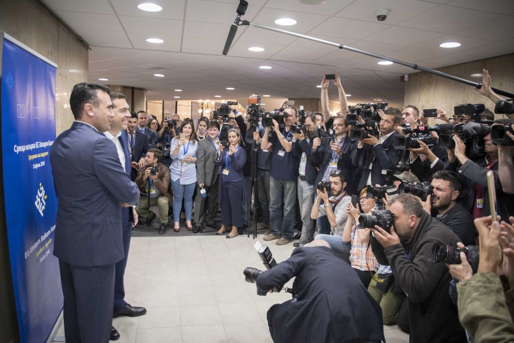 Tsipras on FYROM: No deal yet, package agreement on everything or nothing