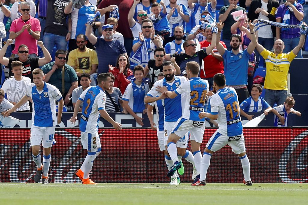 Πρόβα τελικού για Ρεάλ, γκολ στο φινάλε για Σιόβα