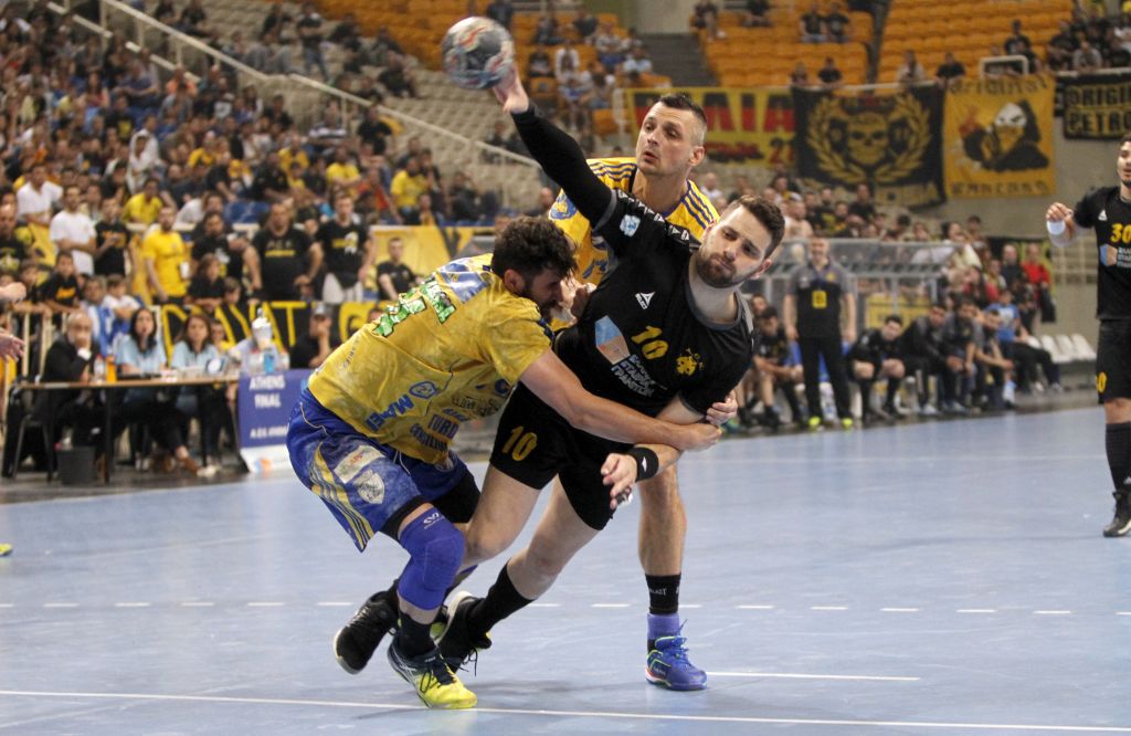 Χάντ-μπολ: Η ΑΕΚ τη νίκη η Ποταϊσα το τρόπαιο