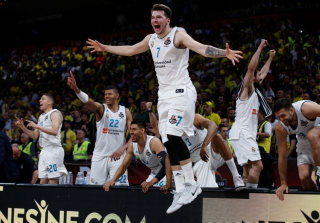 Ο γιος τού πάρ’ τα όλα!