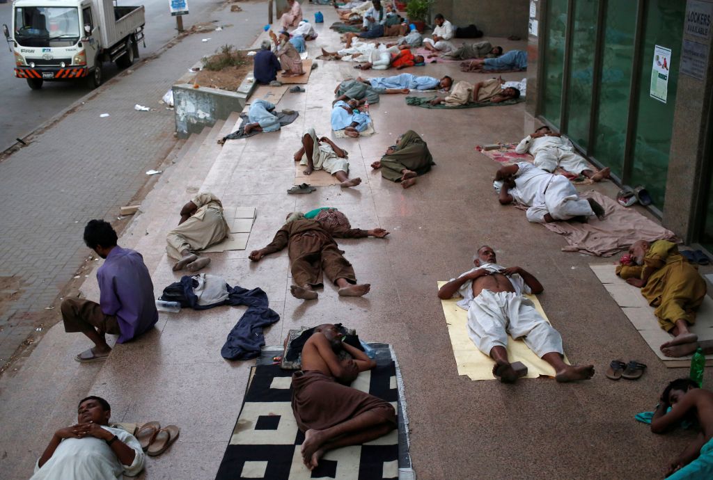 Δεκάδες νεκροί στο Πακιστάν από κύμα καύσωνα