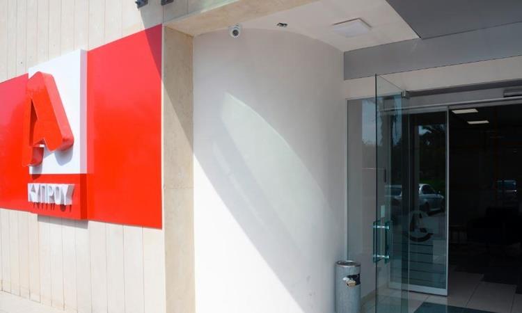 Παντρεύεται σε δύο εβδομάδες παρουσιάστρια του Alpha