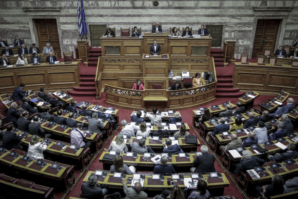 Στρατιωτική θητεία τριών μηνών για αδερφούς και γιους θύματα τρομοκρατίας