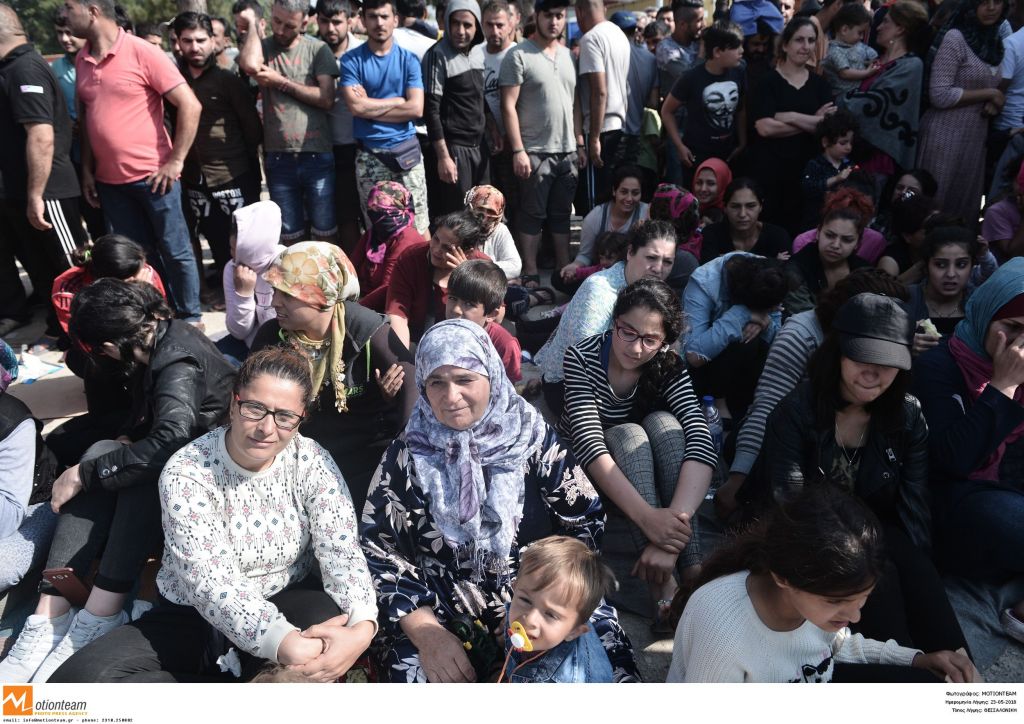 Την περιφερειακή Θεσσαλονίκης έκλεισαν μετανάστες