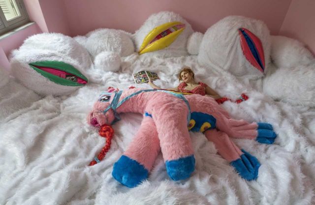 Φλάφι, η μεγάλη χνουδωτή αγκαλιά και τα βιβλία της