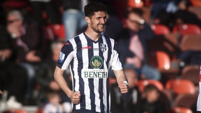 Αλμπάνης στα κίτρινα