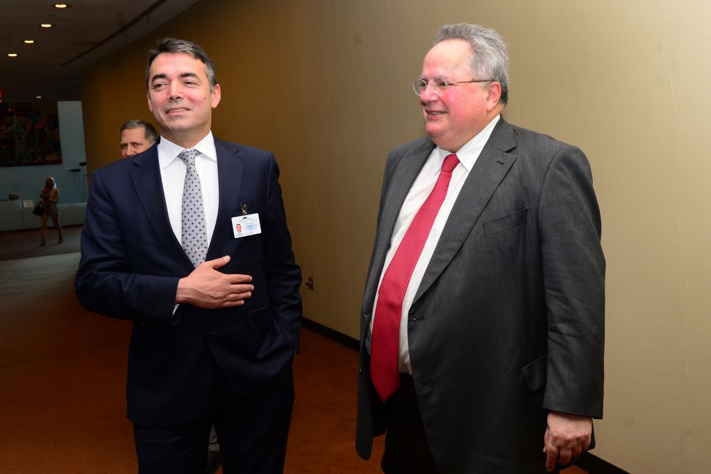 Στις Βρυξέλλες ο Κοτζιάς για τη συνάντηση (και) με Ντιμιτρόφ