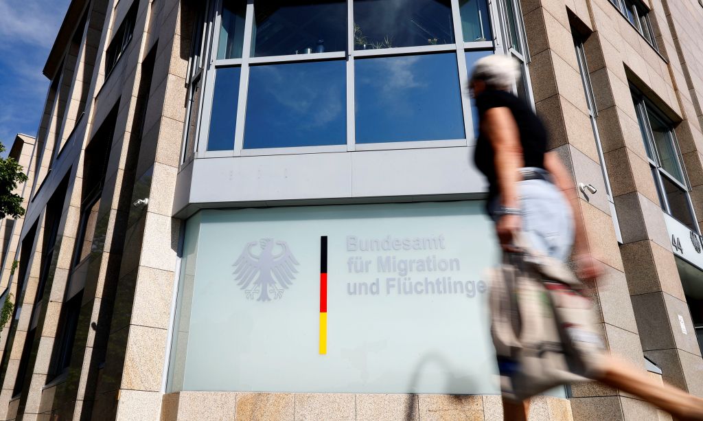 Σκάνδαλο στη Γερμανία: Εστησαν βιομηχανία χορήγησης ασύλου